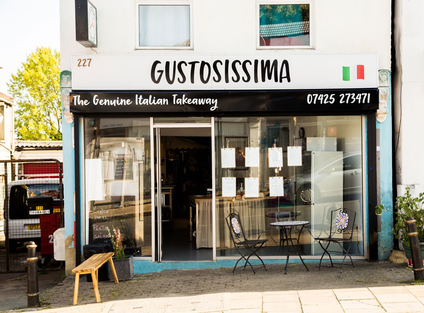 the front of an Italian restaurant, Gustosissima, signage designed by Bell Pepper Design